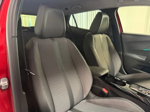 Peugeot 2008 Allure Pack BlueHDI 130 S&S EAT8