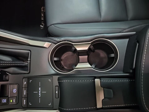 Lexus NX 2.5 300h Premium 2WD