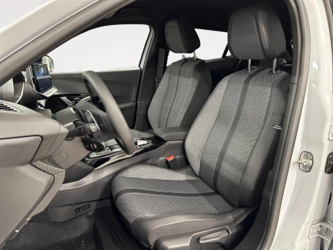 Peugeot 2008 Allure Gasolina 100 S&S 6 Vel. MAN