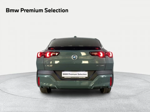 BMW iX2 xDrive30