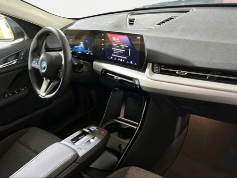 BMW iX2 xDrive30