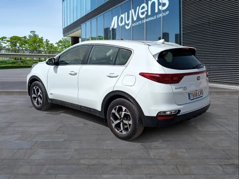Kia Sportage 1.6 MHEV Business 100kW (136CV) 4x4