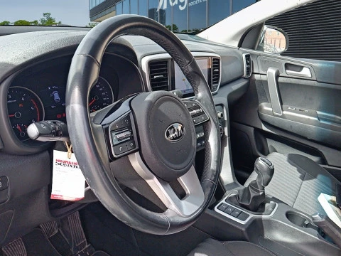 Kia Sportage 1.6 MHEV Business 100kW (136CV) 4x4