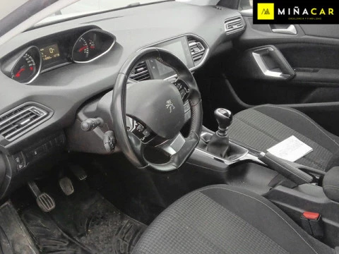 Peugeot 308 BlueHDi 100 S&S Allure 75 kW (100 CV)