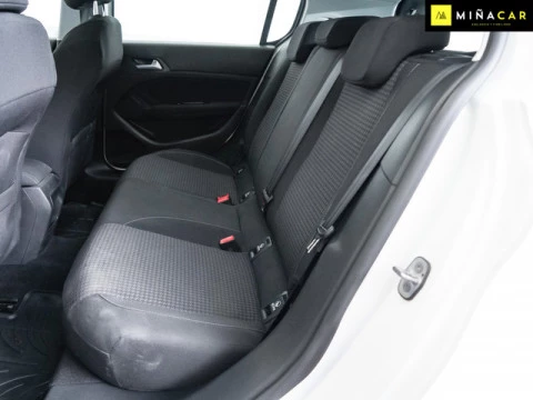 Peugeot 308 BlueHDi 100 S&S Allure 75 kW (100 CV)