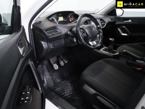 Peugeot 308 BlueHDi 100 S&S Allure 75 kW (100 CV)