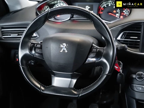 Peugeot 308 BlueHDi 100 S&S Allure 75 kW (100 CV)