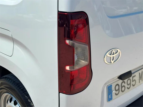 Toyota Proace City Combi L1 50kWH GX