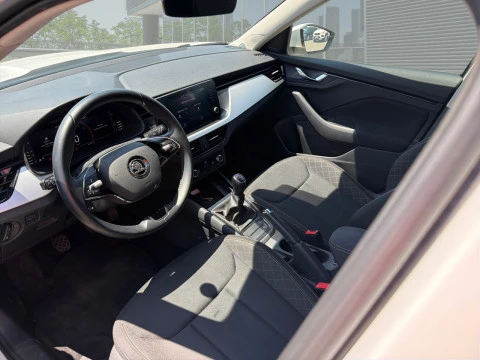 Skoda Kamiq 1.0 TSI 81kW (110CV) Emotion