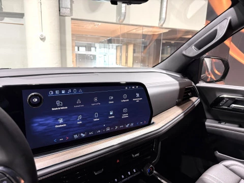 Chevrolet Suburban 6.2 V8 High Country