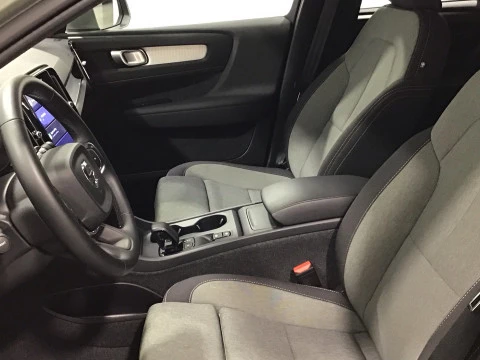 Volvo XC40 XC40 Core, B3 Mild hybrid, Gasolina