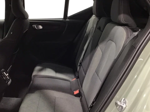 Volvo XC40 XC40 Core, B3 Mild hybrid, Gasolina