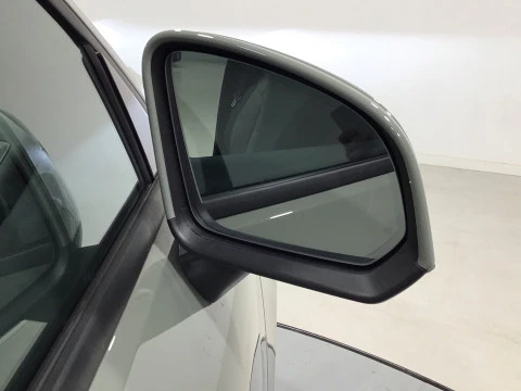 Volvo XC40 XC40 Core, B3 Mild hybrid, Gasolina