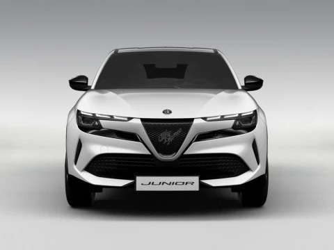 Alfa Romeo Junior Ibrida eQ4