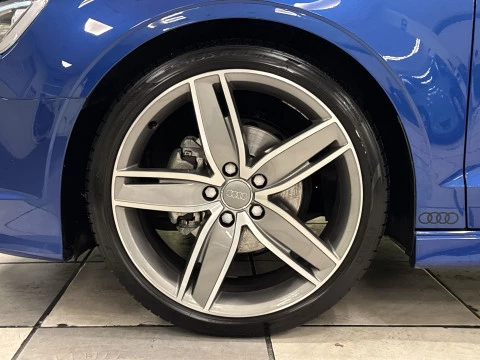 Audi A3 S line edition 1.4 TFSI 92 kW (125 CV)