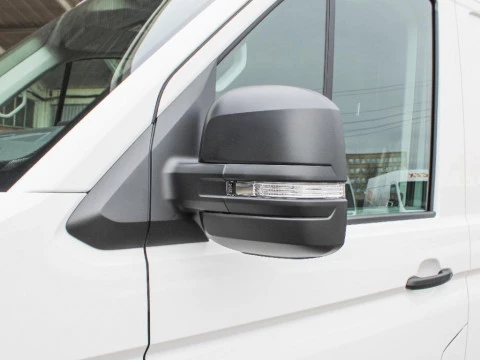 Volkswagen CRAFTER 2.0 TDI 103KW 30 MWB 140 4P