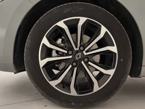 Renault Clio 1.6 E-TECH TECHNO 5P