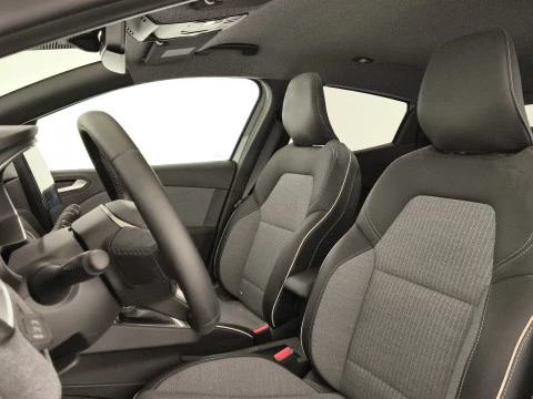 Renault Clio 1.6 E-TECH TECHNO 5P