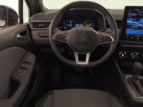 Renault Clio 1.6 E-TECH TECHNO 5P