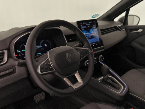 Renault Clio 1.6 E-TECH TECHNO 5P