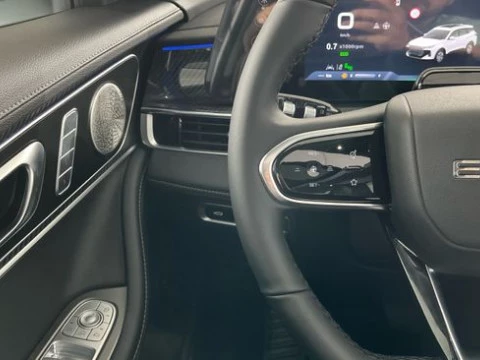 EBRO S700 1.6 TGDI Luxury 7 DCT