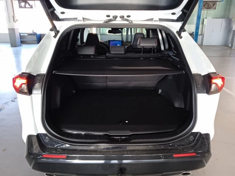 Suzuki Across 2.5 PHEV 4WD