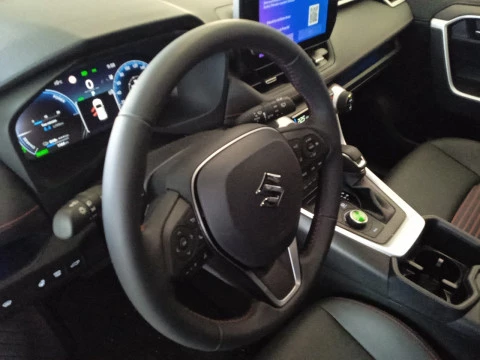 Suzuki Across 2.5 PHEV 4WD