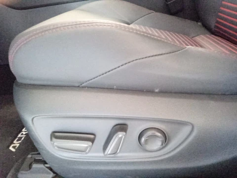 Suzuki Across 2.5 PHEV 4WD