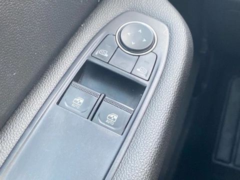 Renault Clio Intens TCe 67 kW (91CV)