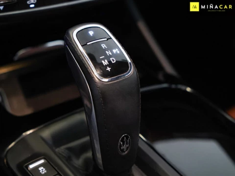 Maserati Levante GT L4 330CV HybridGasolina AWD
