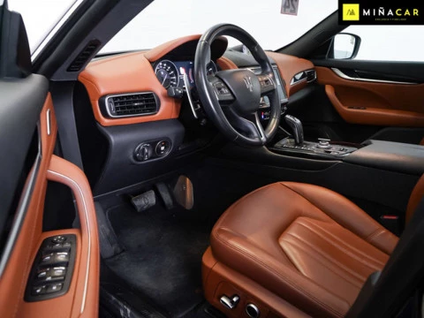 Maserati Levante GT L4 330CV HybridGasolina AWD