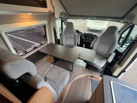 WEINSBERG R47 CARABUS R47