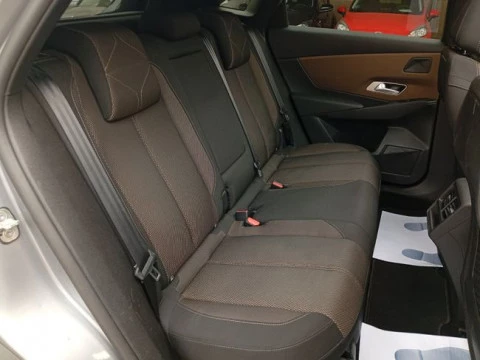 DS 7 Crossback BlueHDi DE 96kW (130CV) AT Bastille +