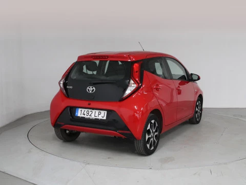 Toyota Aygo 1.0 70 x-play