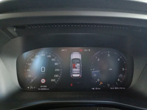 Volvo XC40 2.0 D3 AWD Momentum