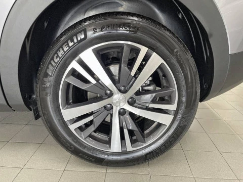 Peugeot 3008 Hybrid 180 e-EAT8 Allure Pack