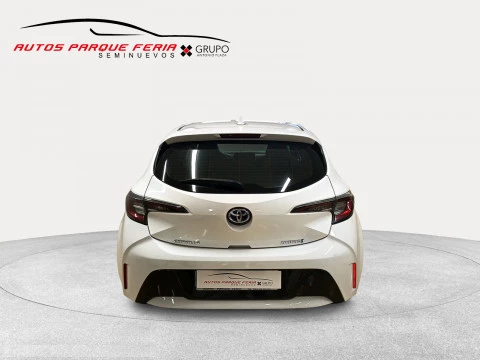 Toyota Corolla 1.8 125H ACTIVE TECH E-CVT