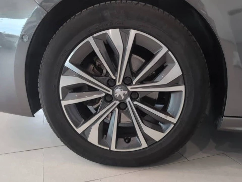 Peugeot 508 5P Allure Pack BlueHDi 130 S&S EAT8