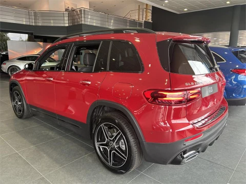 Mercedes-Benz GLB 200 d