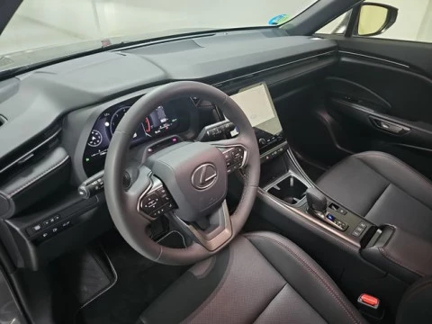 Lexus LBX 1.5 136cv HEV Elegant+ Black