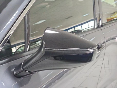 Lexus LBX 1.5 136cv HEV Elegant+ Black