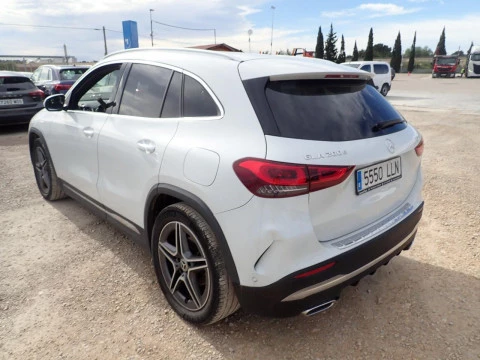 Mercedes-Benz GLA GLA 200 D