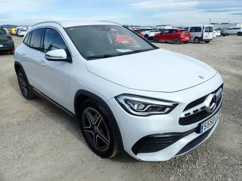 Mercedes-Benz GLA GLA 200 D