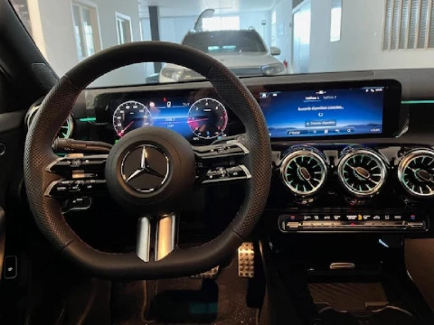 Mercedes-Benz Clase A A 200D BERLINA