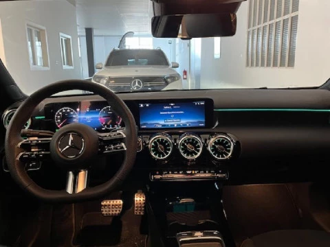 Mercedes-Benz Clase A A 200D BERLINA