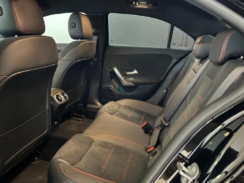 Mercedes-Benz Clase A A 200D BERLINA