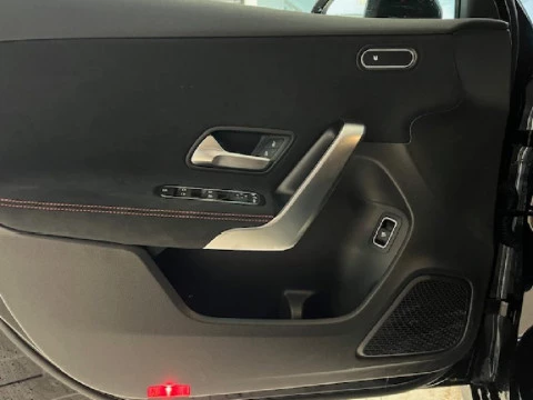 Mercedes-Benz Clase A A 200D BERLINA