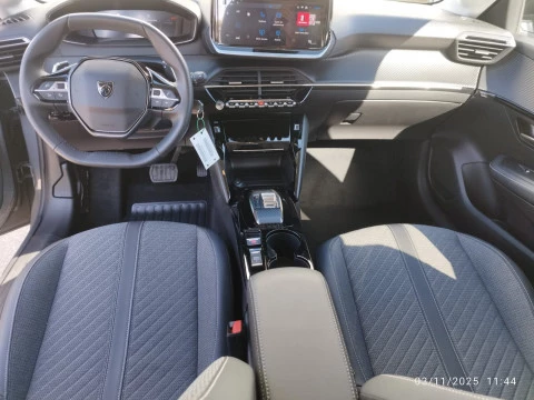 Peugeot 208 Allure HYBRID 145 eDCS6