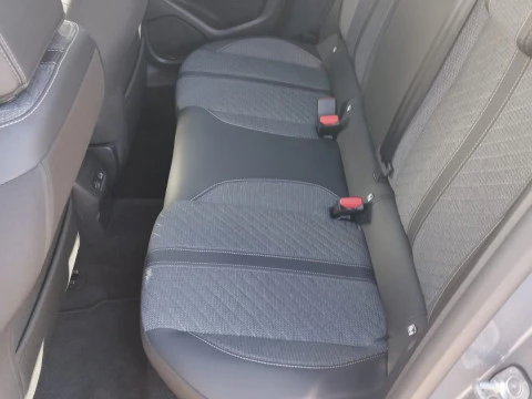 Peugeot 208 Allure HYBRID 145 eDCS6