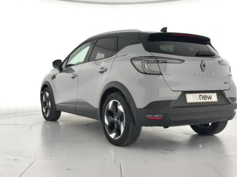 Renault Captur   techno E-Tech 145CV